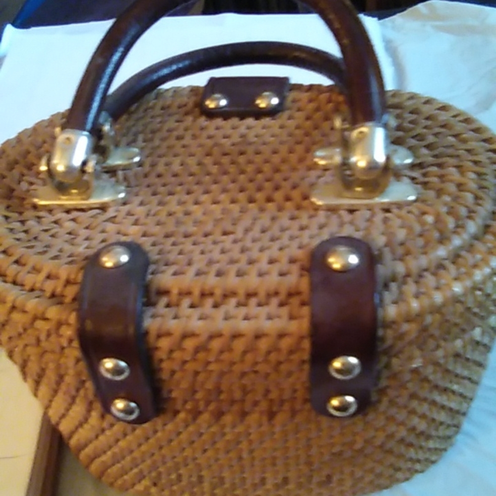 Ladies Wicker Handbag - Picture 2 of 14